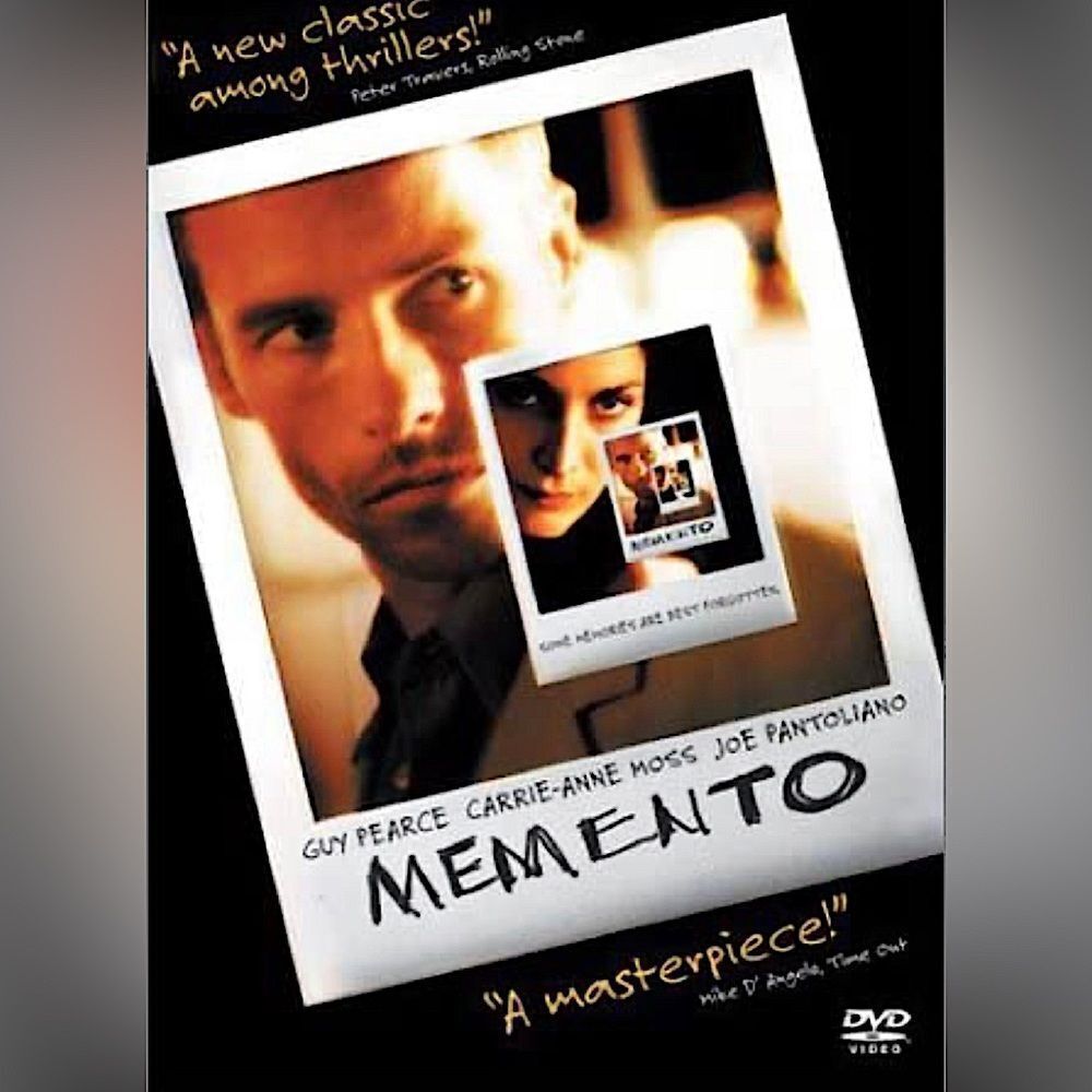 Momento DVD NWT 